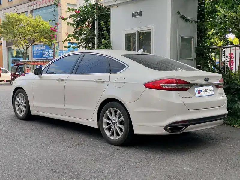 2017 Ford Mondeo EcoBoost 180 Fashion Edition — миниатюра 4