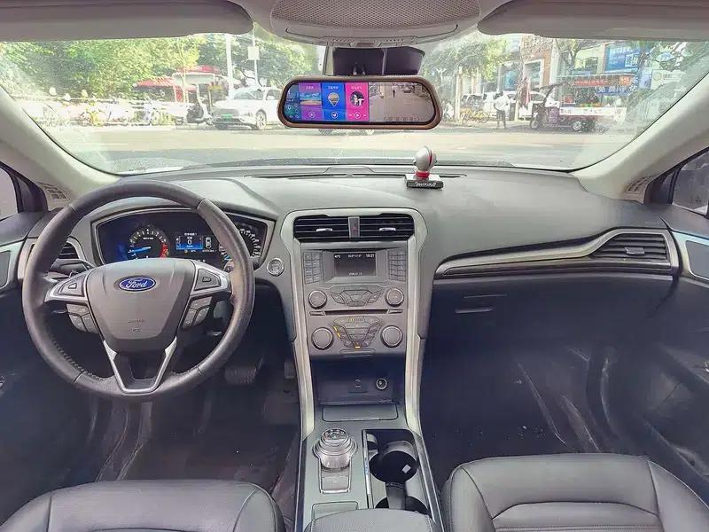 2017 Ford Mondeo EcoBoost 180 Fashion Edition — миниатюра 8