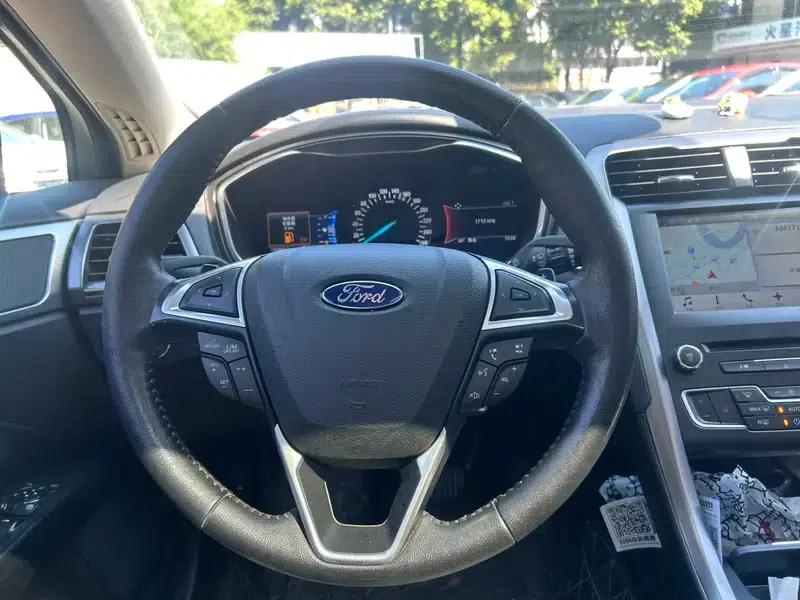 2017 Ford Mondeo EcoBoost 180 Fashion Edition — миниатюра 11