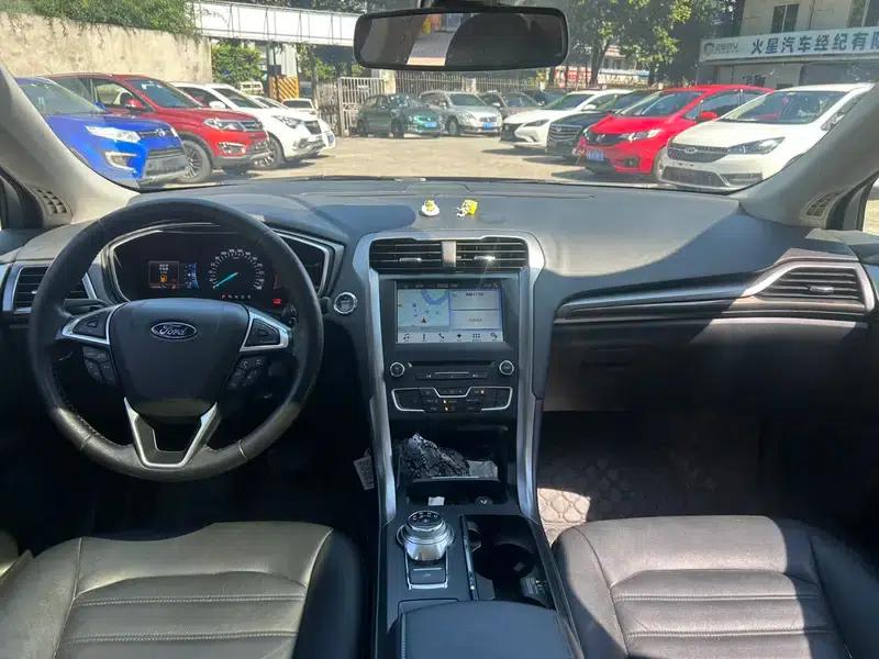 2017 Ford Mondeo EcoBoost 180 Fashion Edition — миниатюра 9