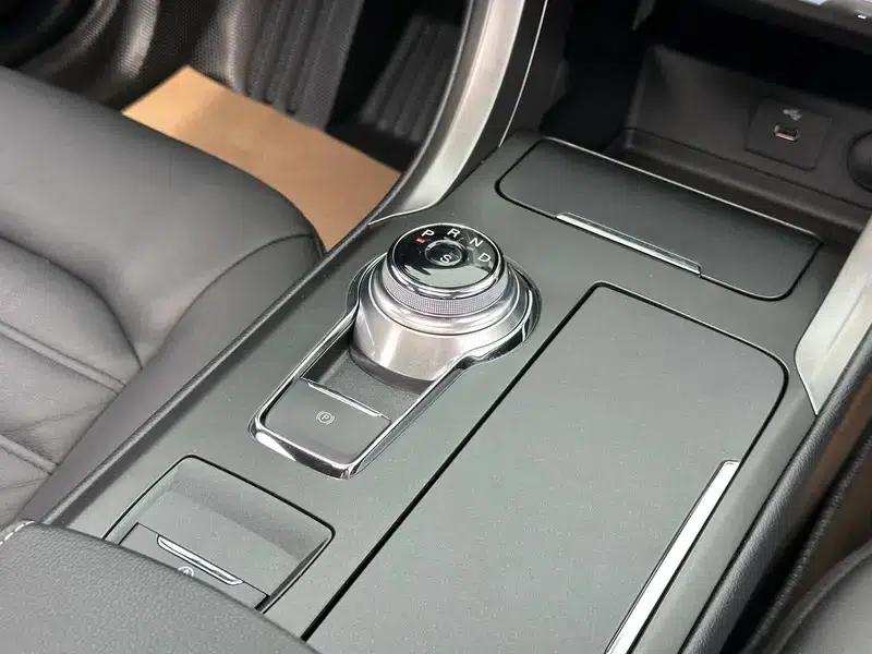 2017 Ford Mondeo EcoBoost 200 Luxury — миниатюра 10