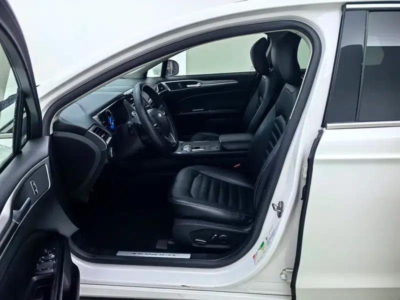 2017 Ford Mondeo EcoBoost 180 Fashion Edition — миниатюра 19