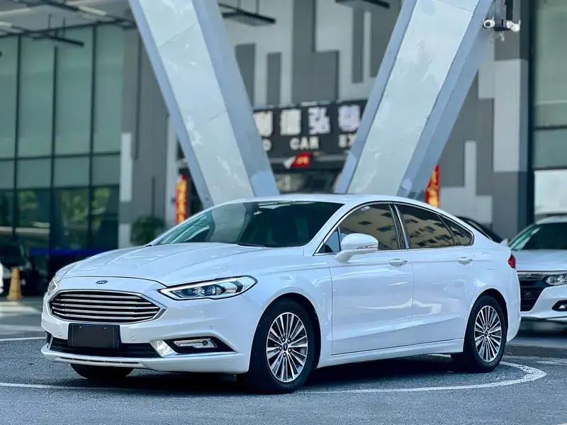 2017 Ford Mondeo EcoBoost 200 Luxury — миниатюра 1