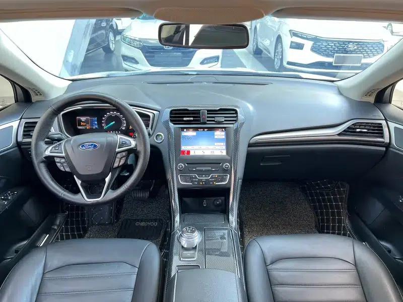 2017 Ford Mondeo EcoBoost 200 Luxury — миниатюра 11