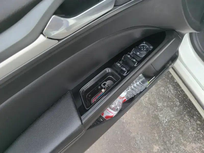 2013 Ford Mondeo 1.5L GTDi180 Fashion Edition — миниатюра 15