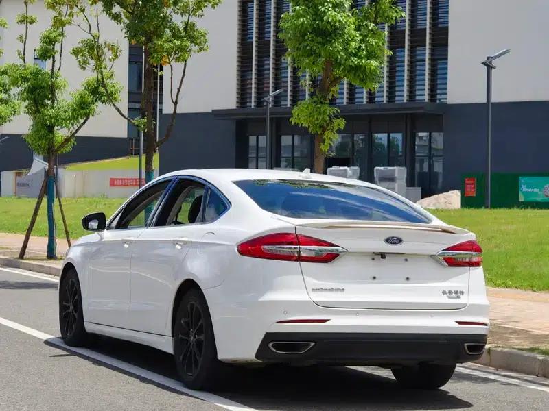 2018 Ford Mondeo EcoBoost 180 Intelligent Fashion Edition (National V Emission Standard) — миниатюра 3