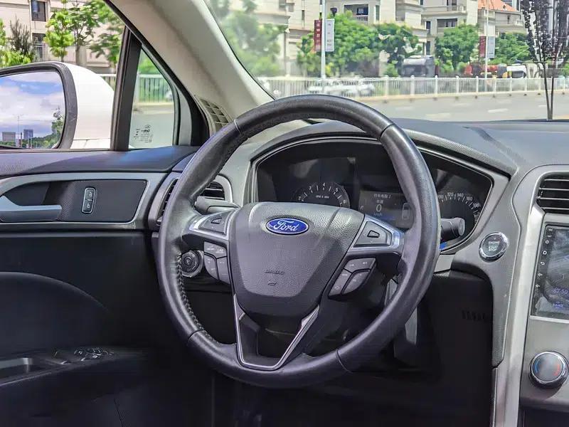 2018 Ford Mondeo EcoBoost 180 Intelligent Fashion Edition (National V Emission Standard) — миниатюра 6