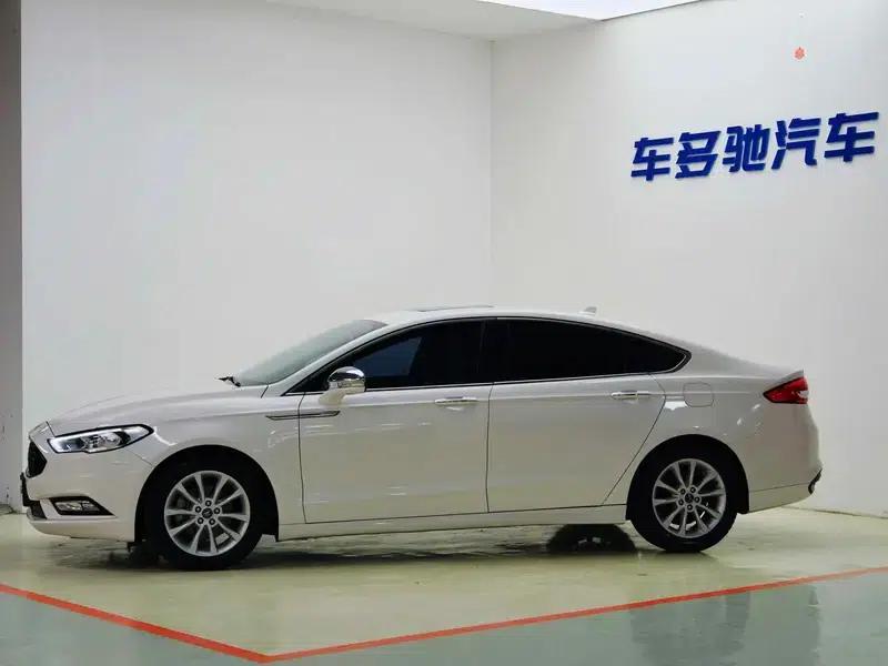 2018 Ford Mondeo EcoBoost 200 Fashion Edition — миниатюра 3