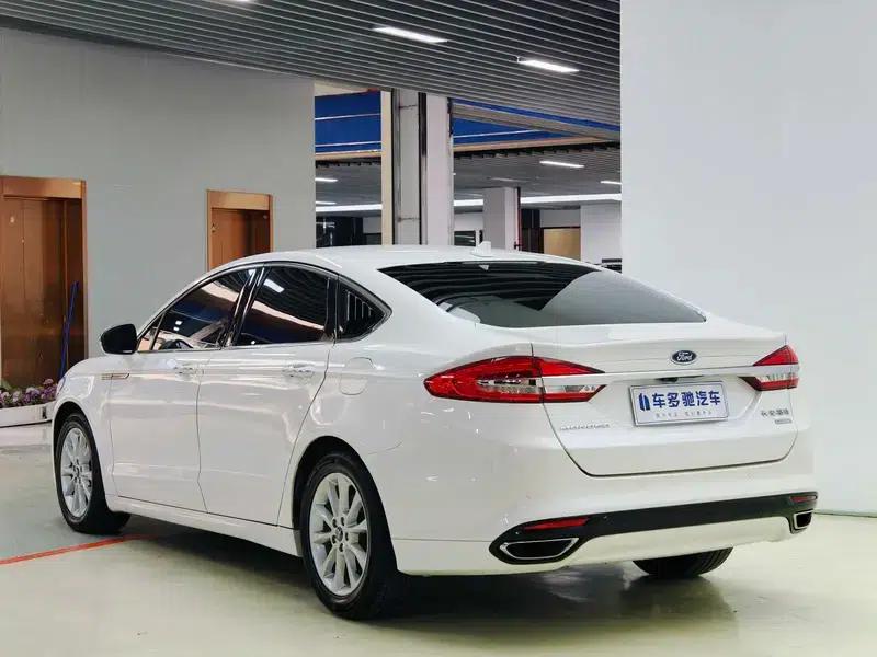 2018 Ford Mondeo EcoBoost 200 Fashion Edition — миниатюра 4