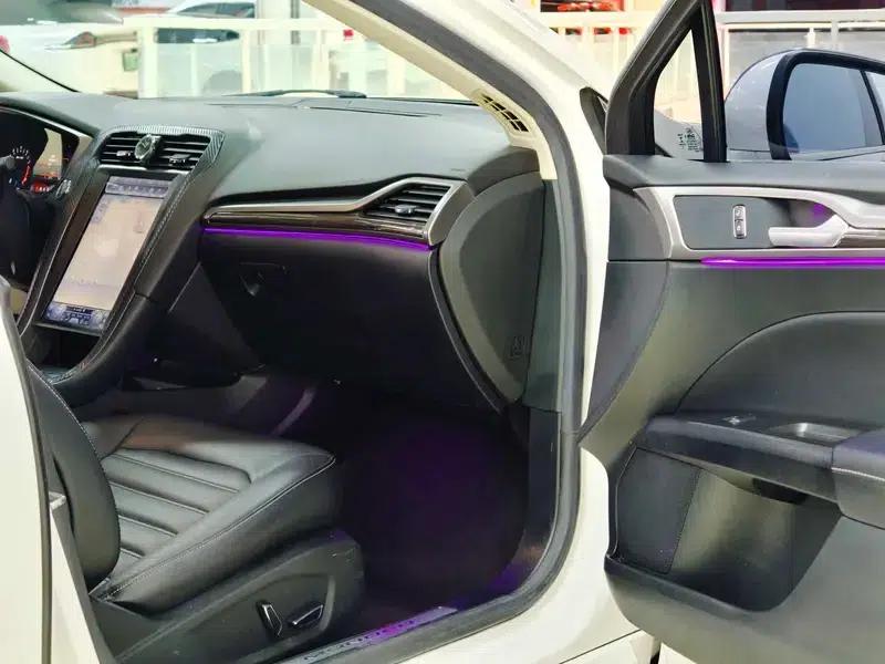 2018 Ford Mondeo EcoBoost 200 Fashion Edition — миниатюра 6