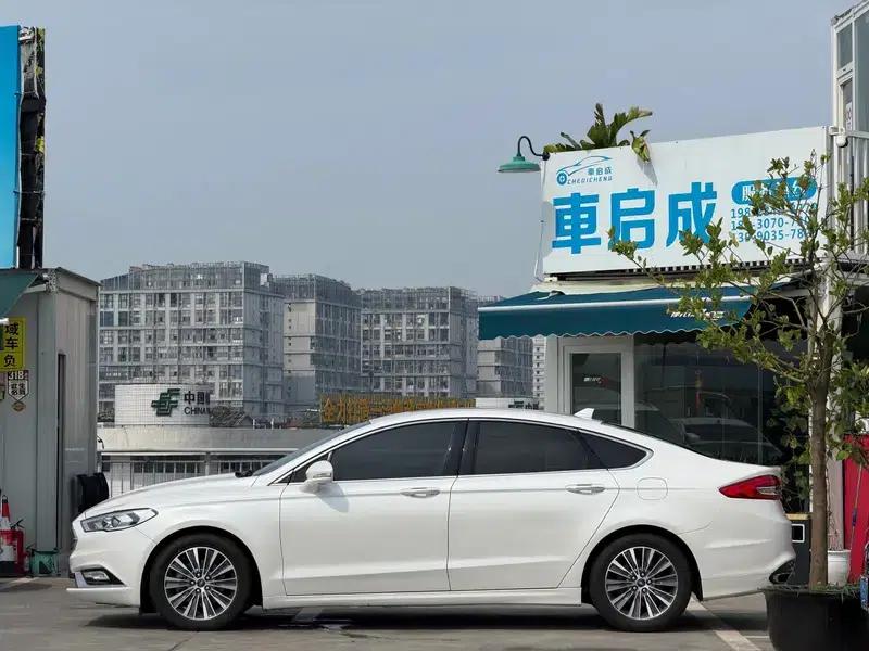 2017 Ford Mondeo EcoBoost 180 Fashion Edition — миниатюра 3