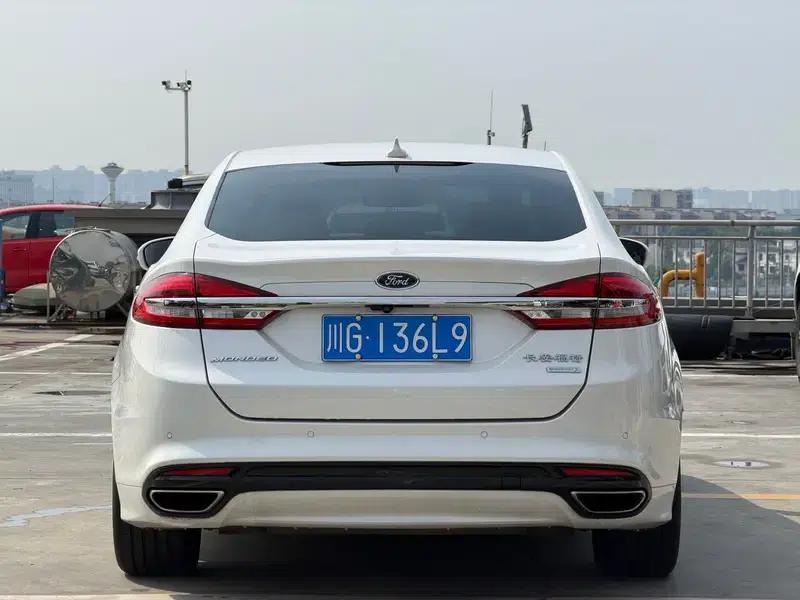 2017 Ford Mondeo EcoBoost 180 Fashion Edition — миниатюра 4