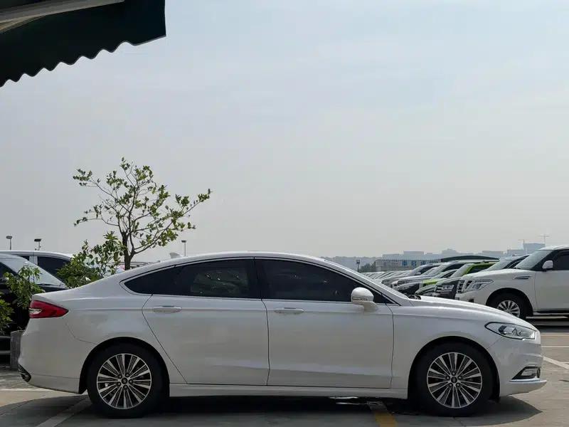2017 Ford Mondeo EcoBoost 180 Fashion Edition — миниатюра 5