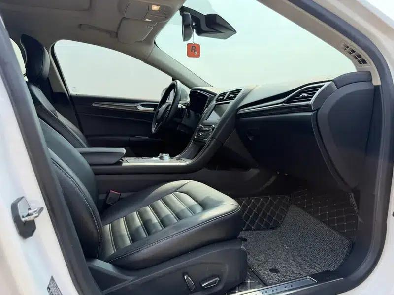 2017 Ford Mondeo EcoBoost 180 Fashion Edition — миниатюра 6