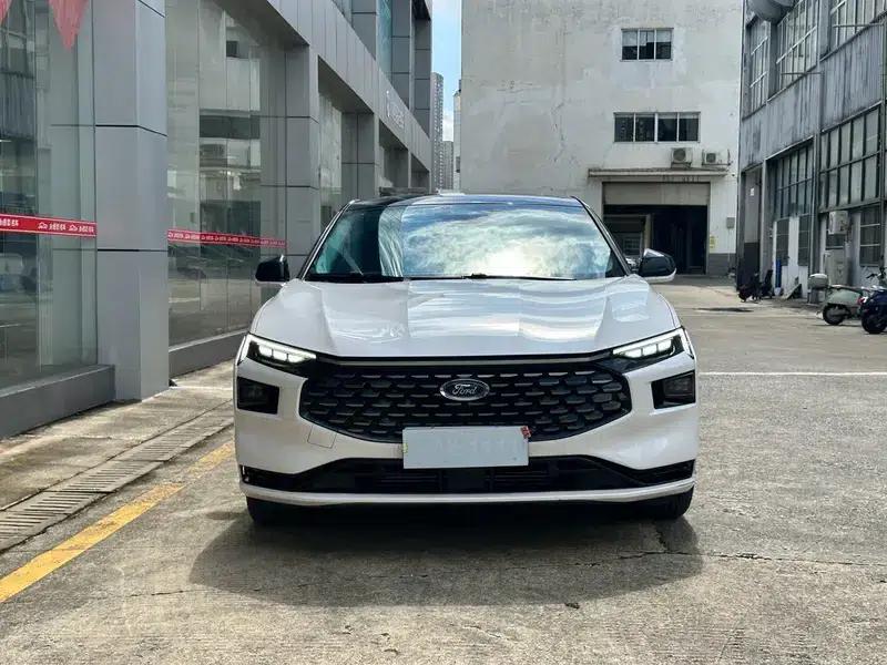 2022 Ford Mondeo Facelift EcoBoost 245 Luxury — миниатюра 2