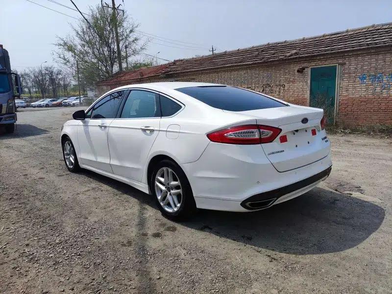 2013 Ford Mondeo 1.5L GTDi180 Fashion Edition — миниатюра 4