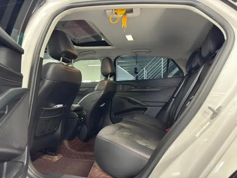 2023 Ford Mondeo EcoBoost 245 Luxury — миниатюра 9