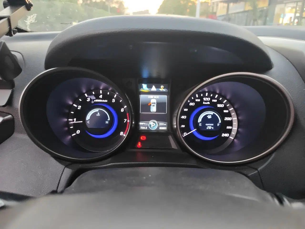 CHANGAN CS75 2016 1.8T Automatic Elite Model China V Standard — миниатюра 11