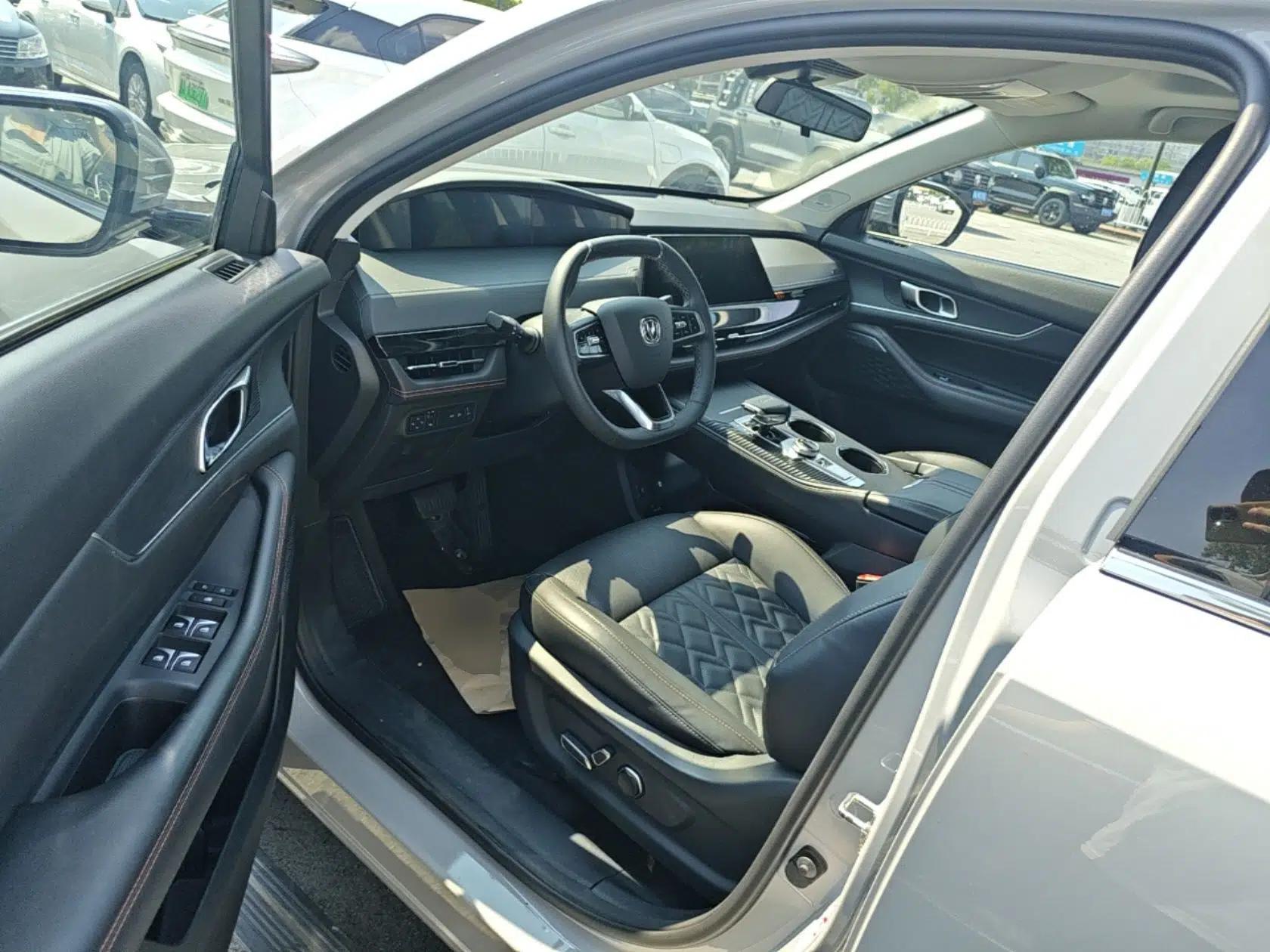 CHANGAN UNI-K 2021 2.0T Excellence Edition — миниатюра 18