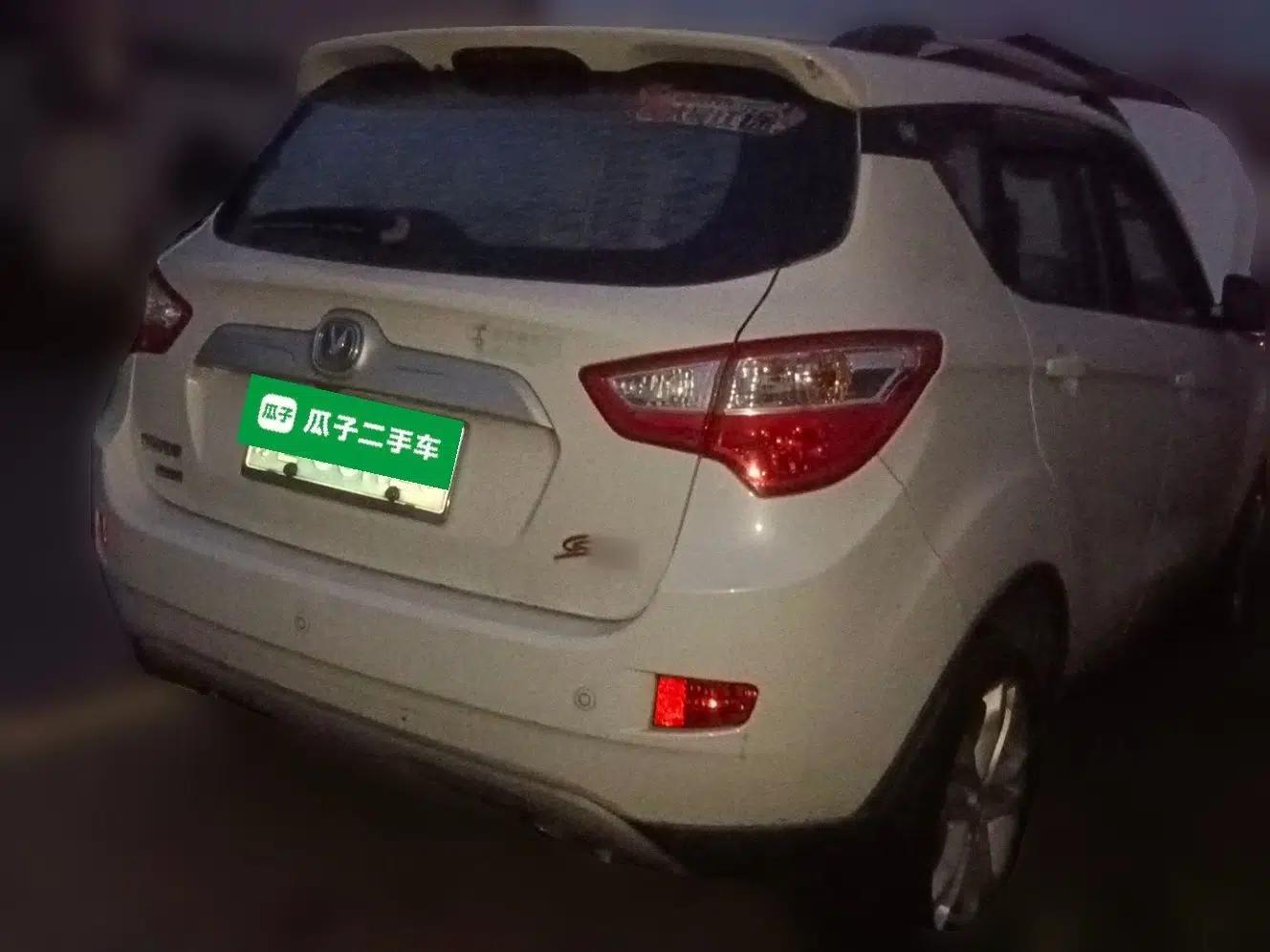 CHANGAN CS35 2016 1.6L Manual Luxury Model China IV Standard — миниатюра 6