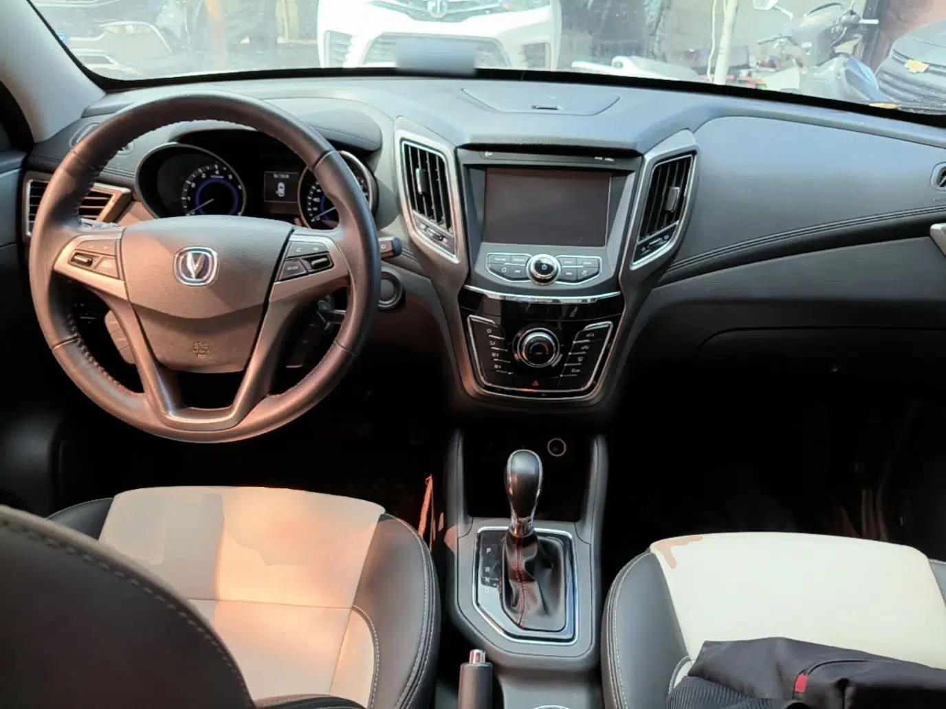 CHANGAN CS35 2017 1.6L Automatic Luxury Model — миниатюра 12