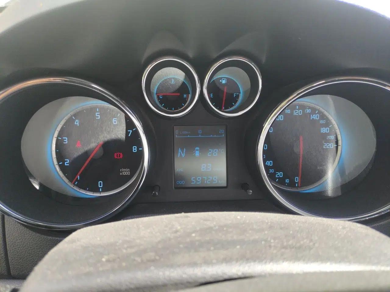 CHANGAN CS35 2014 1.6L Automatic Luxury Model China IV Standard — миниатюра 11