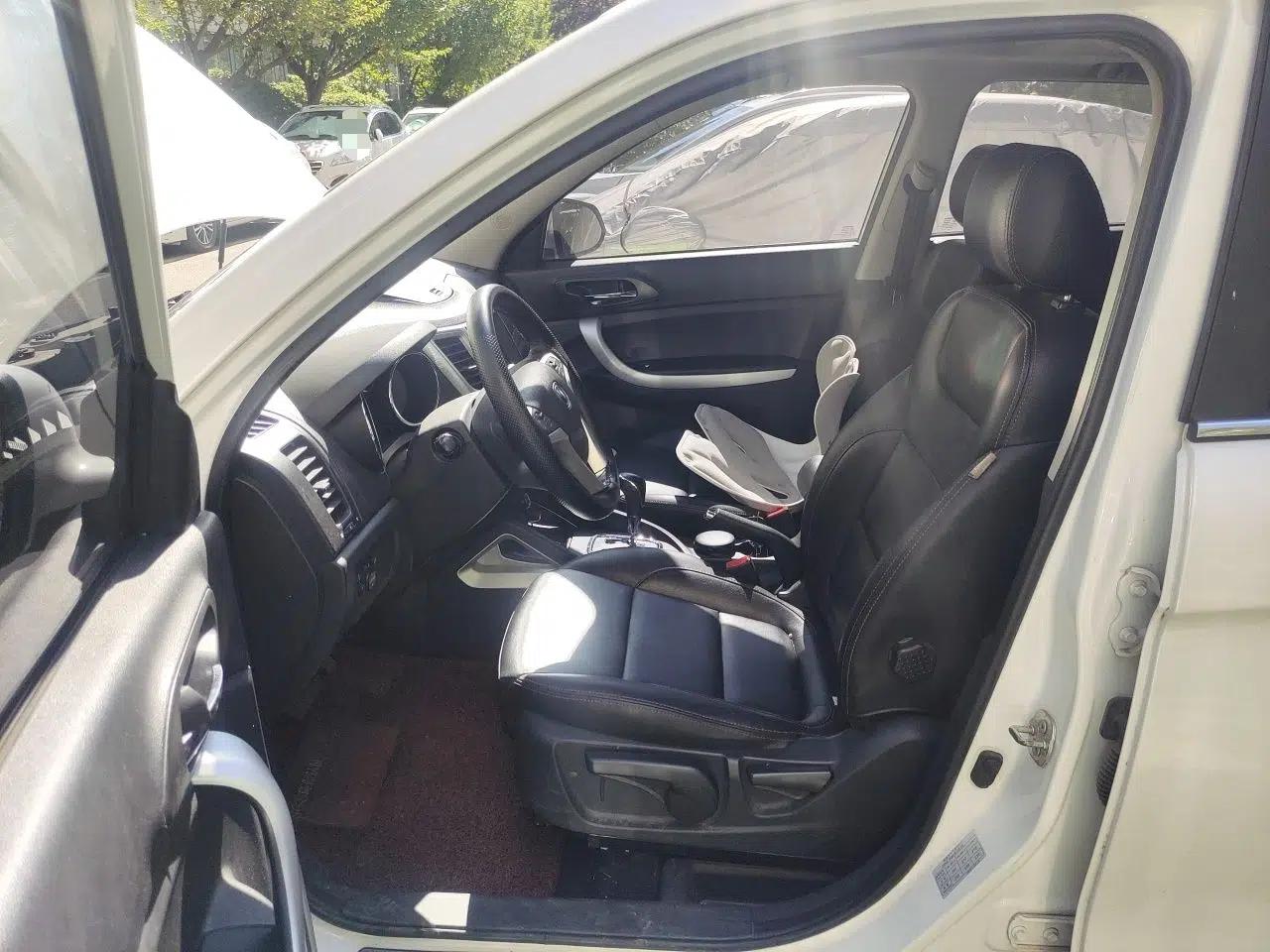 CHANGAN CS35 2014 1.6L Automatic Luxury Model China IV Standard — миниатюра 16