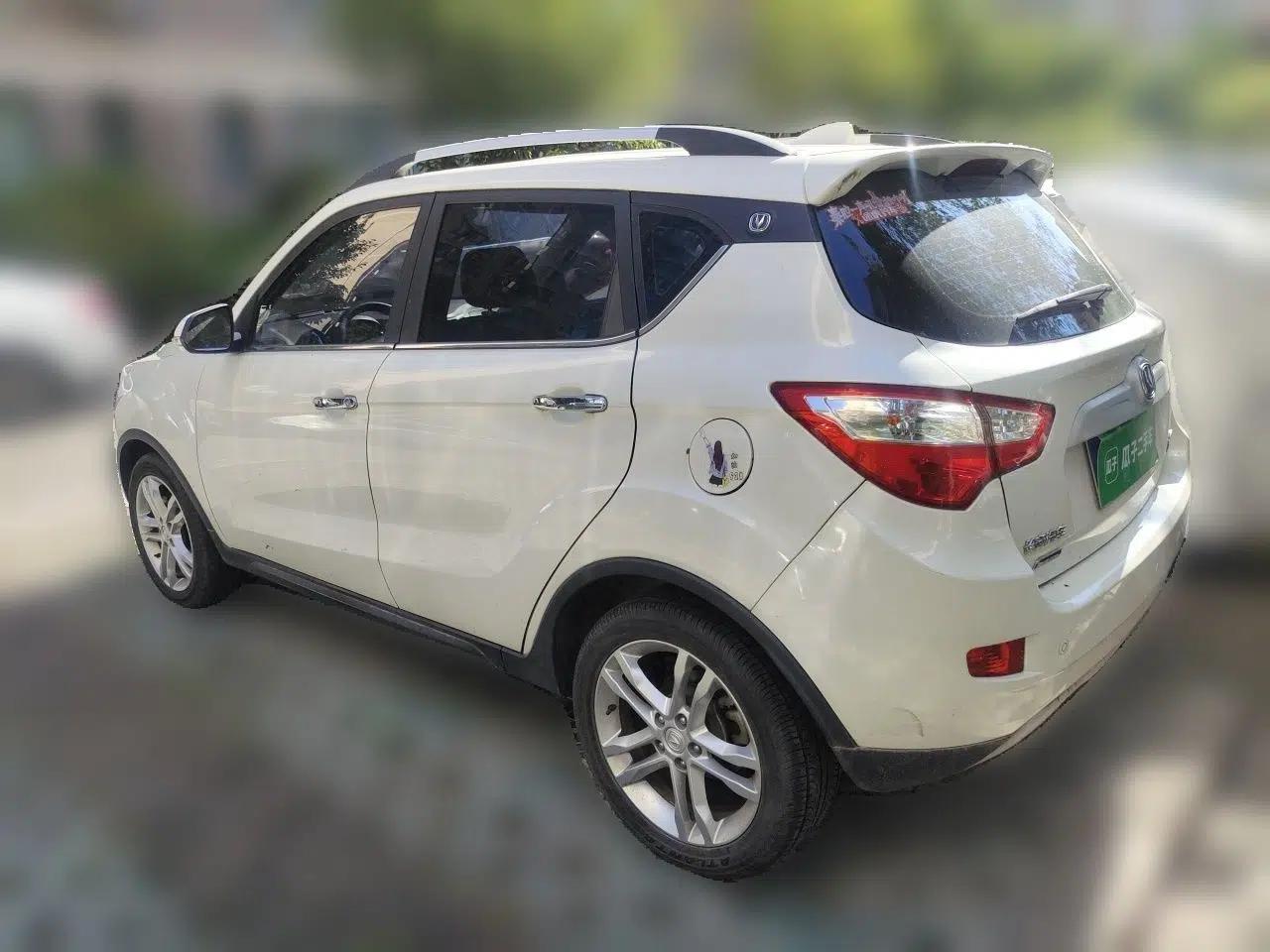 CHANGAN CS35 2014 1.6L Automatic Luxury Model China IV Standard — миниатюра 4