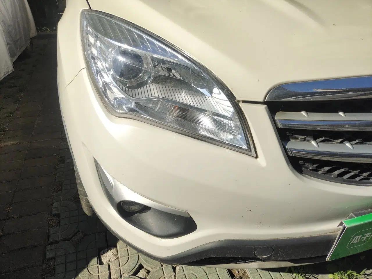 CHANGAN CS35 2014 1.6L Automatic Luxury Model China IV Standard — миниатюра 7