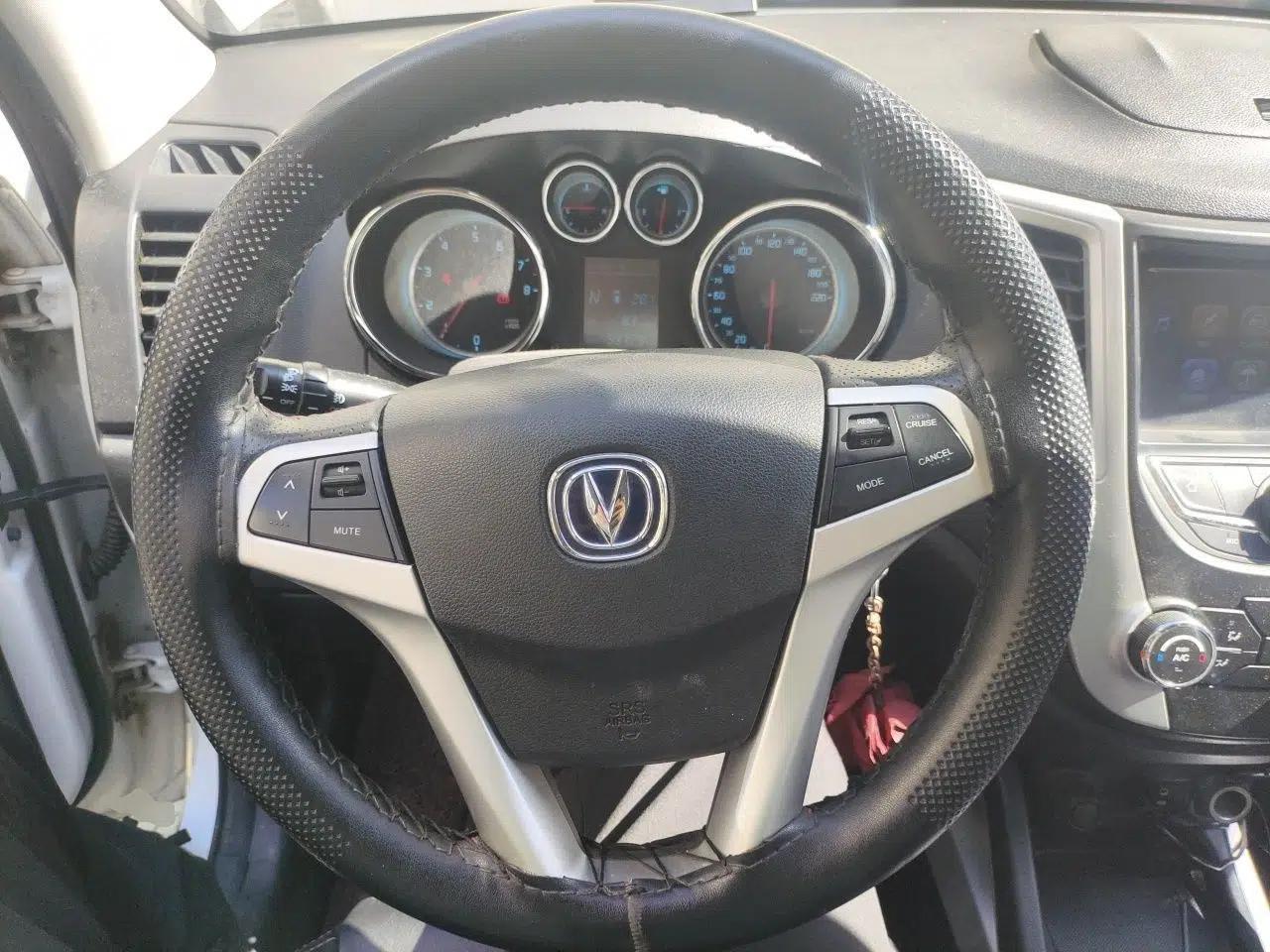 CHANGAN CS35 2014 1.6L Automatic Luxury Model China IV Standard — миниатюра 10