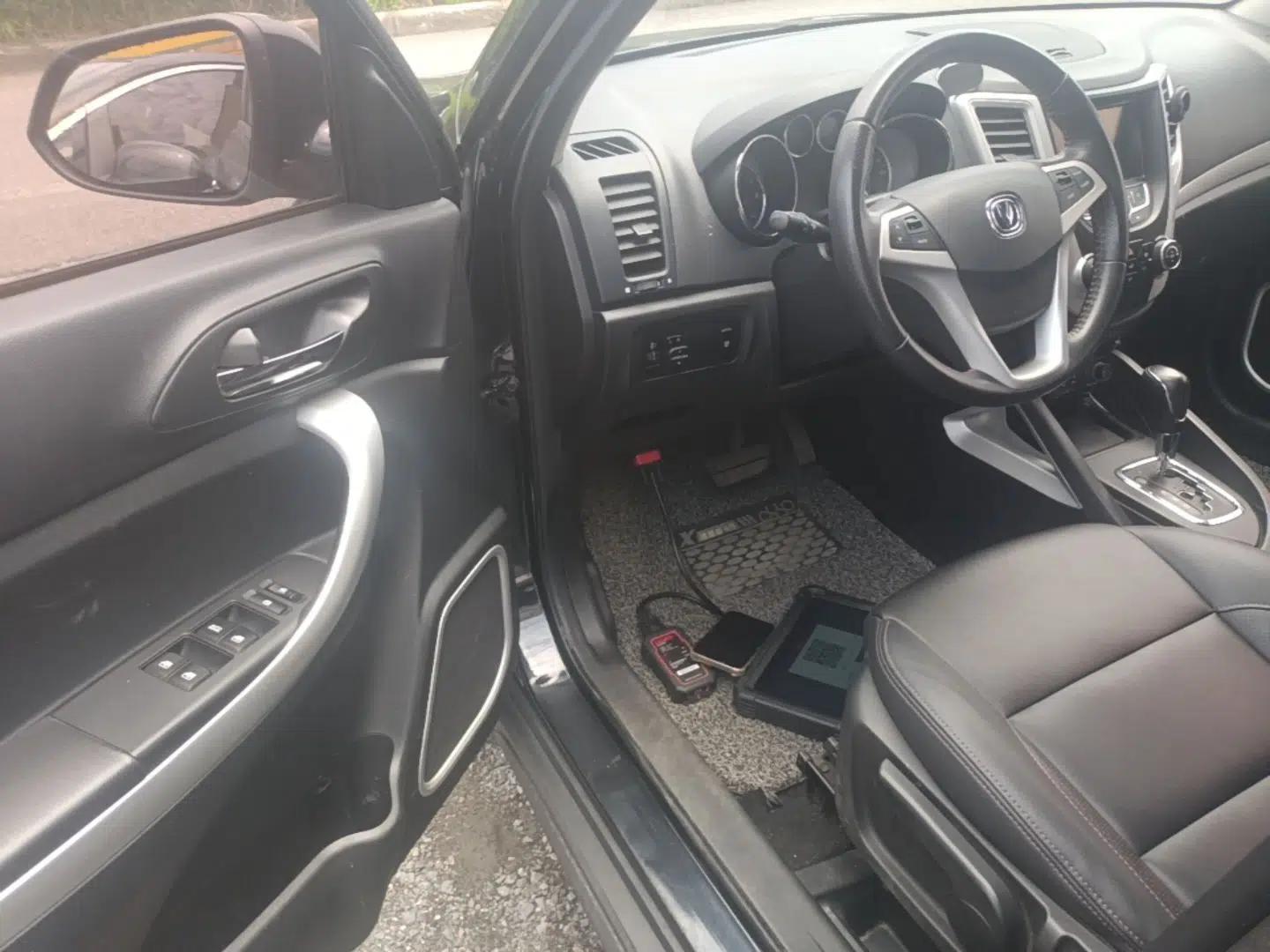 CHANGAN CS35 2016 1.6L Automatic Luxury Model China V Standard — миниатюра 18
