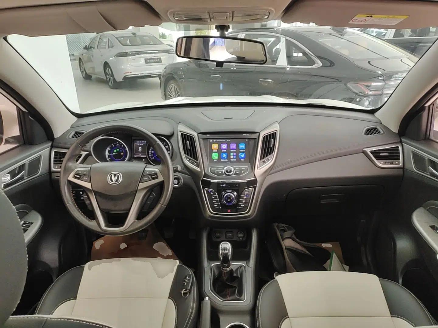CHANGAN CS35 2017 1.6L Manual Luxury Model — миниатюра 17