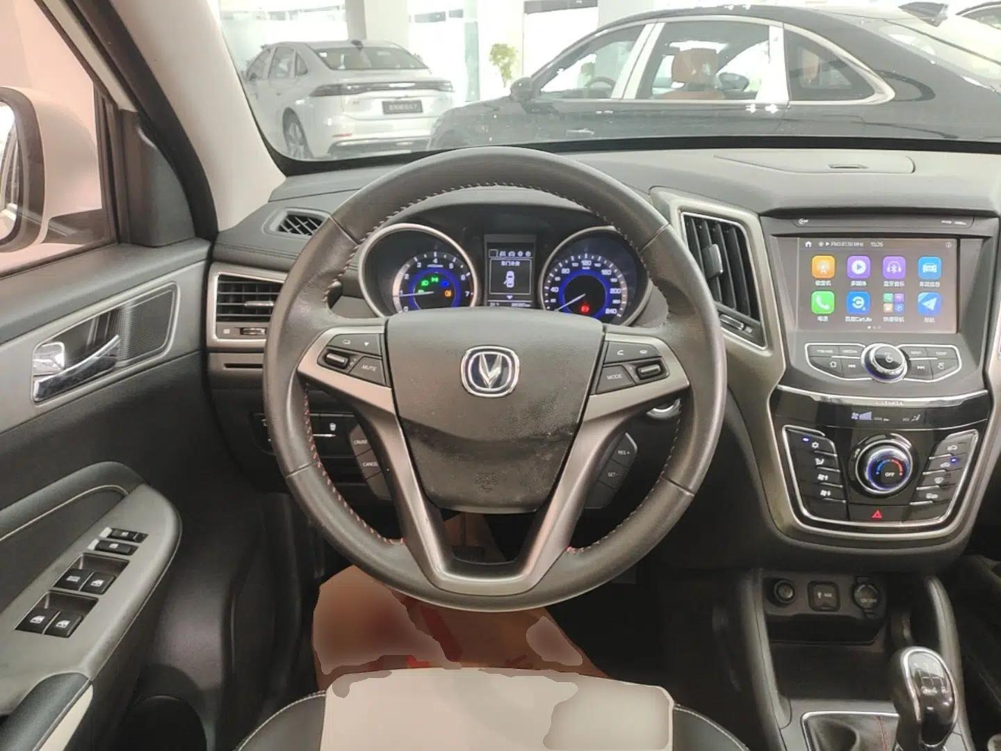 CHANGAN CS35 2017 1.6L Manual Luxury Model — миниатюра 18
