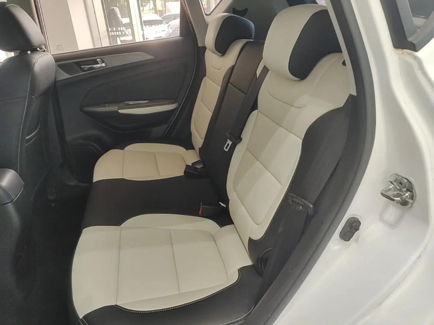 CHANGAN CS35 2017 1.6L Manual Luxury Model — миниатюра 25