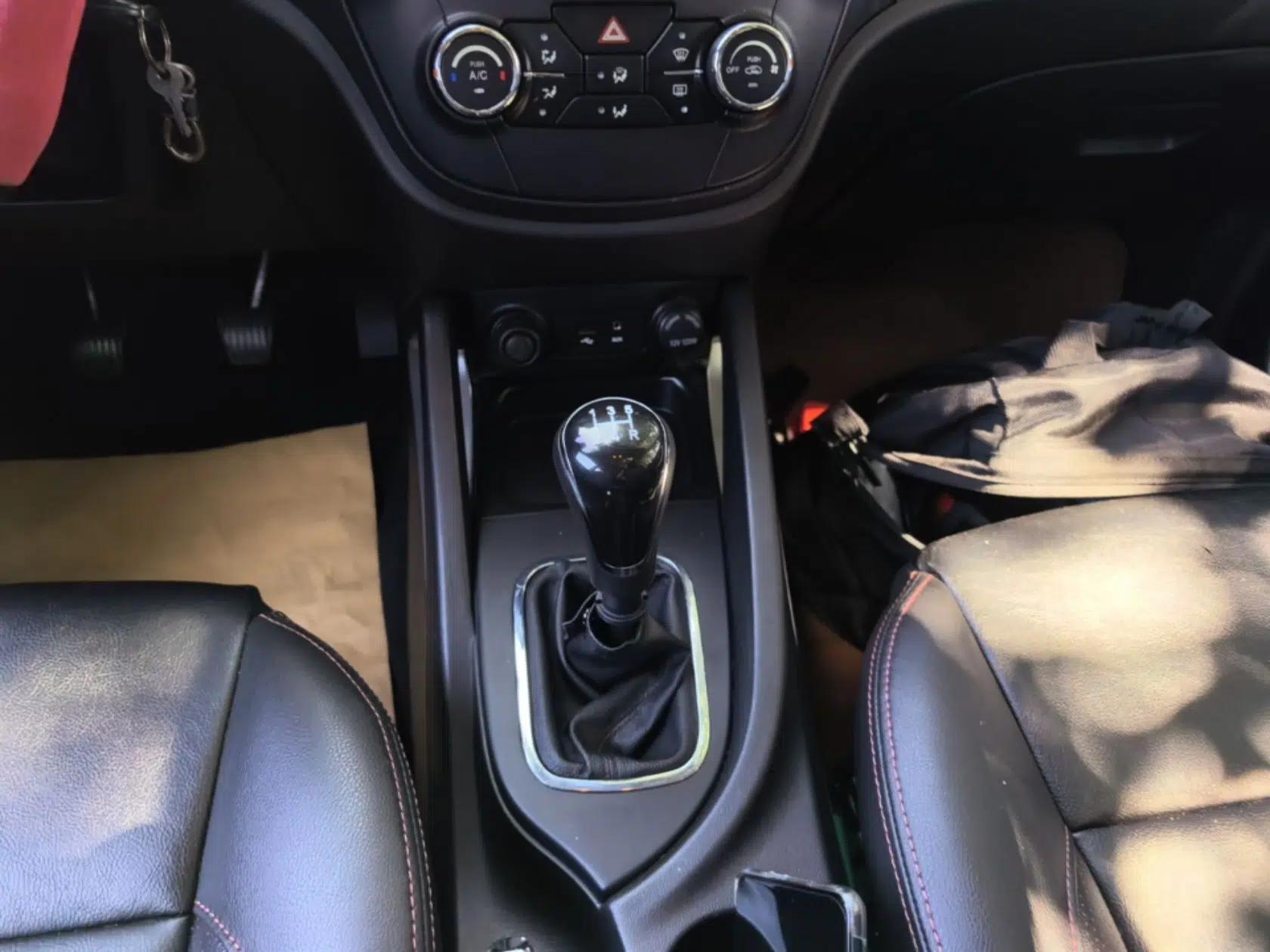 CHANGAN CS35 2015 1.6L Manual Luxury Model China IV Standard — миниатюра 16