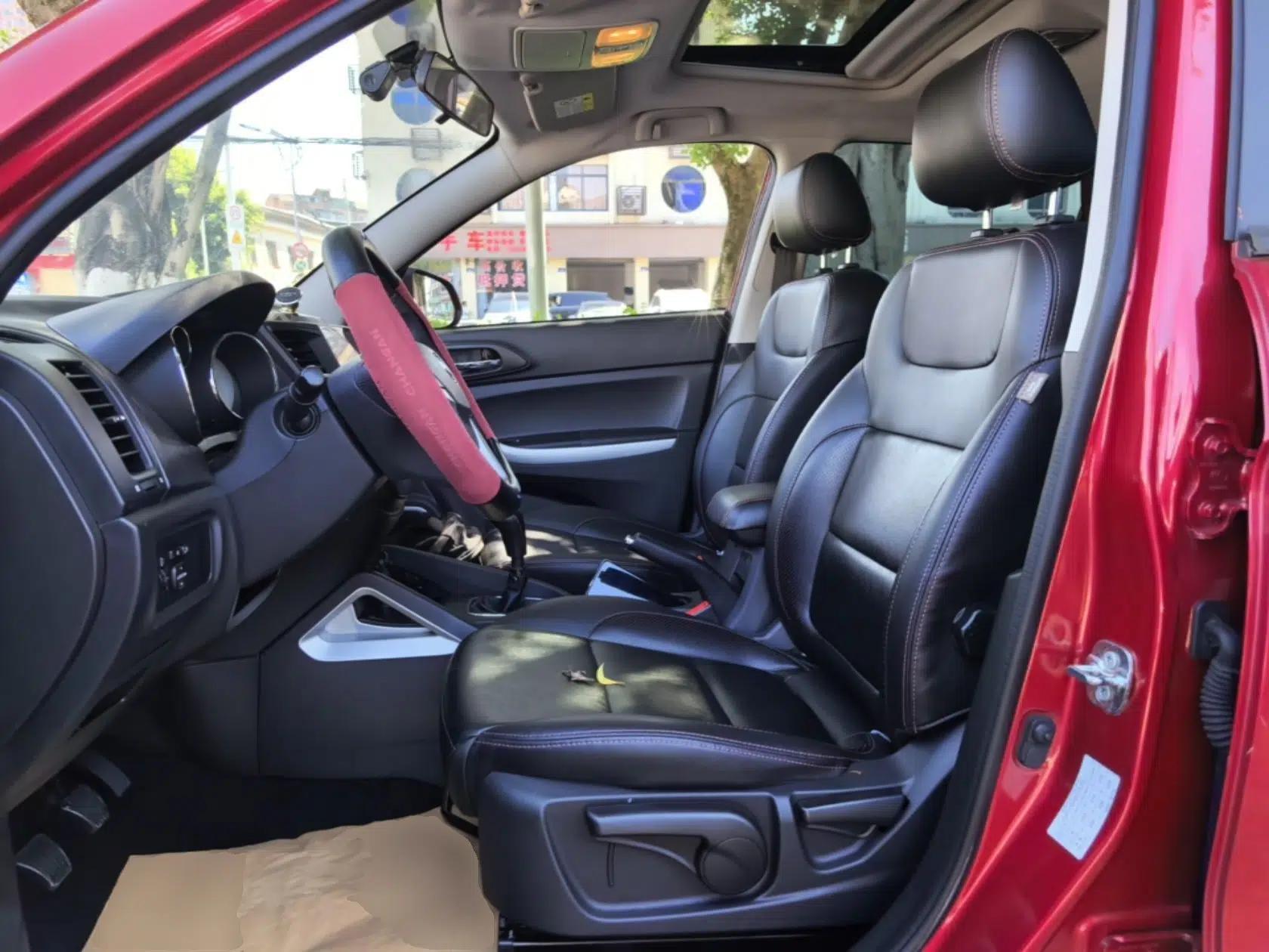 CHANGAN CS35 2015 1.6L Manual Luxury Model China IV Standard — миниатюра 17
