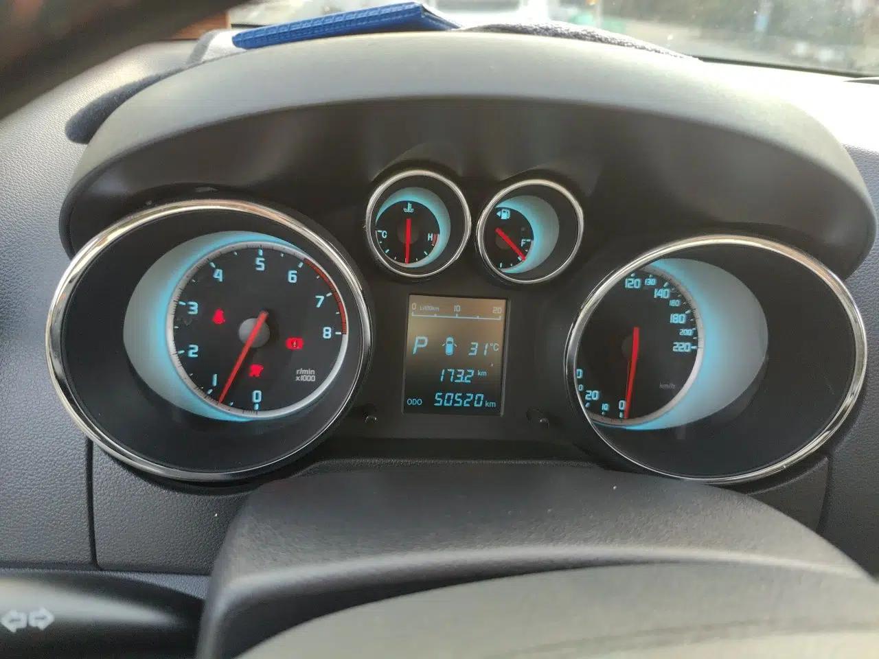 CHANGAN CS35 2015 1.6L Automatic Luxury Model China V Standard — миниатюра 11