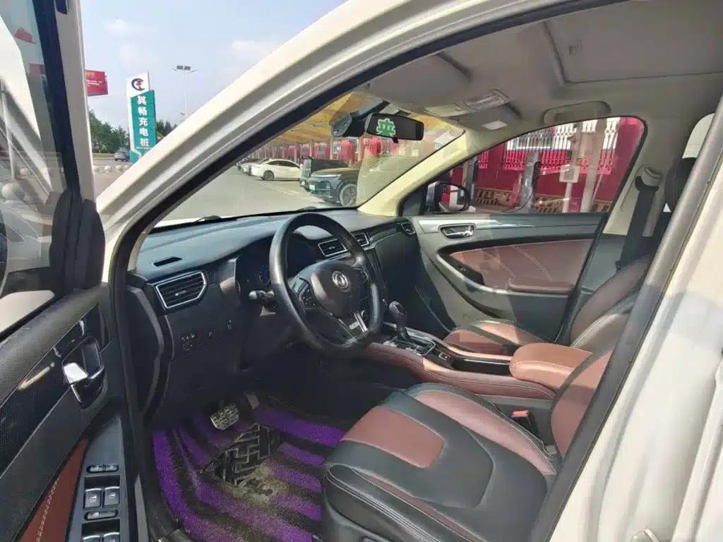 Fengguang 580 2016 Facelift 1.5T CVT Comfort Model — миниатюра 5