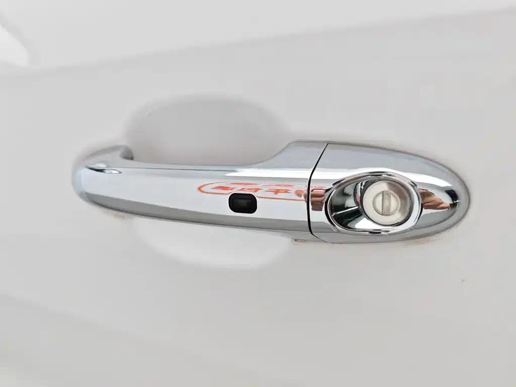 Fengguang 580 2018 Model 1.5T CVT Luxury — миниатюра 18