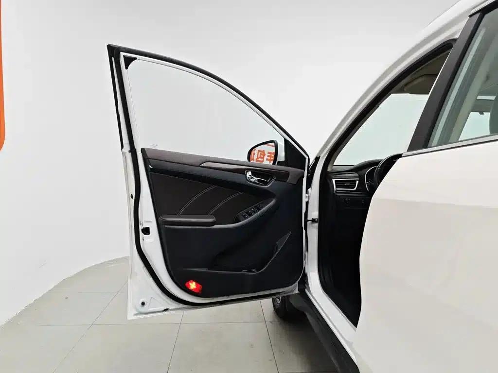 Fengguang 580 2018 Model 1.5T CVT Luxury — миниатюра 8