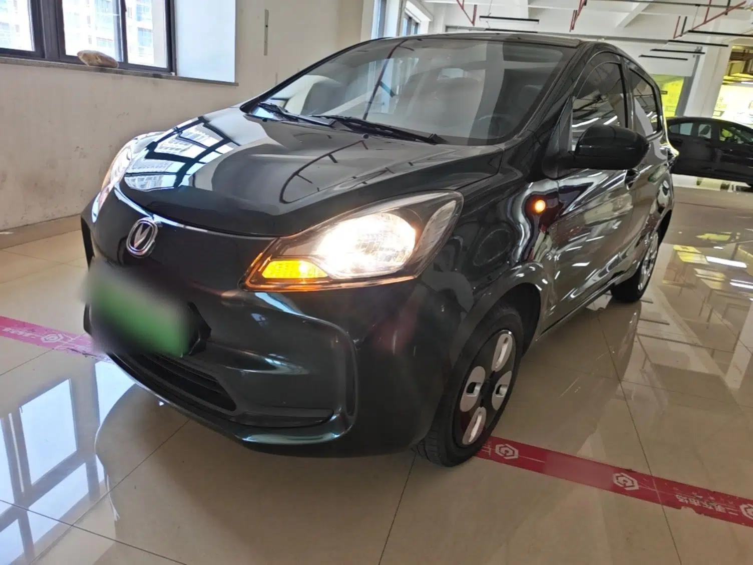 CHANGAN Benni E-Star 2021 National Edition Xin Yue Version Lithium Iron Phosphate (31.95 kWh) — миниатюра 1