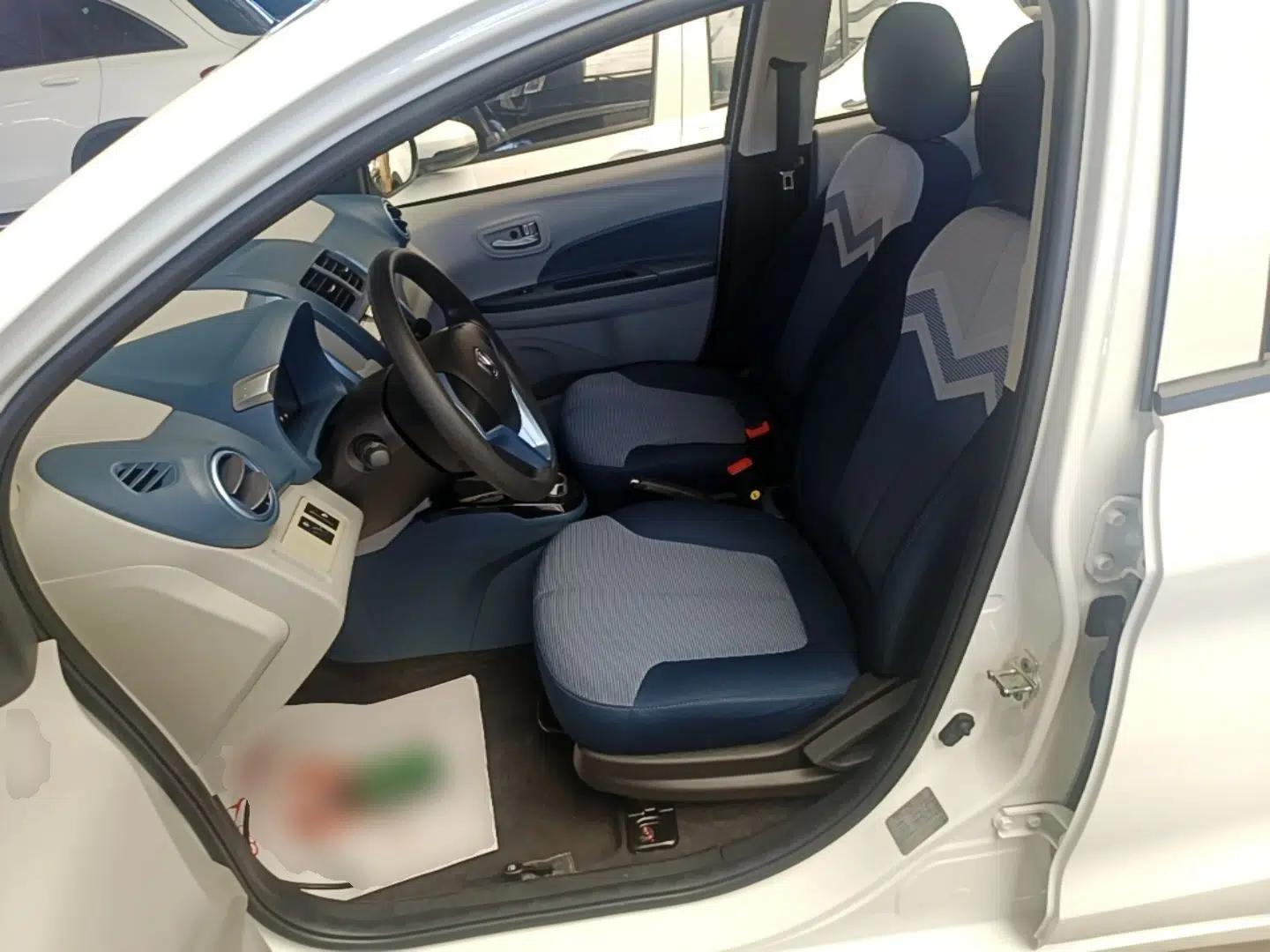 CHANGAN Benni E-Star 2021 National Edition Colorful Version Lithium Iron Phosphate (31.86 kWh) — миниатюра 17