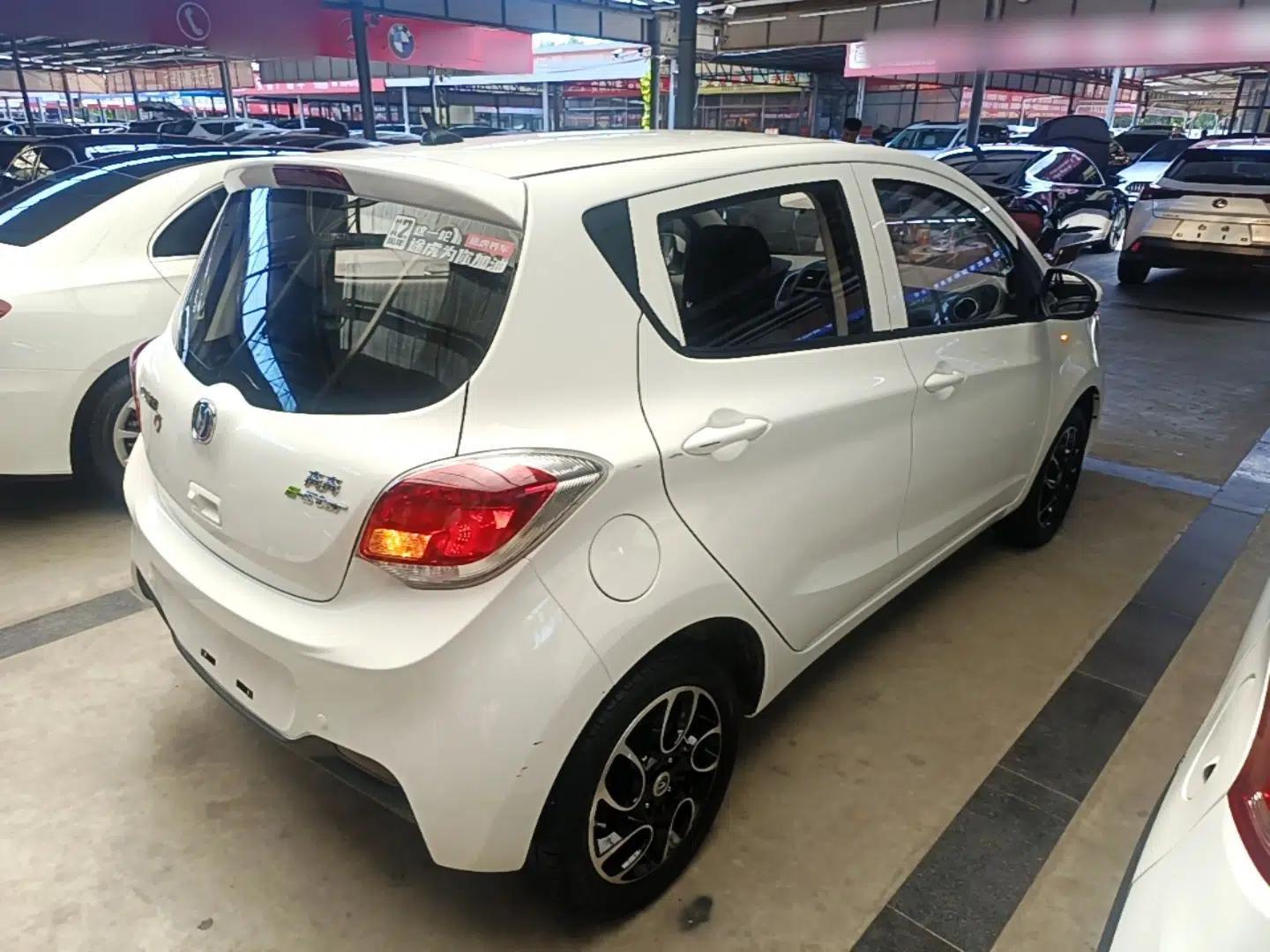 CHANGAN Benni E-Star 2021 National Edition Colorful Version Lithium Iron Phosphate (31.86 kWh) — миниатюра 6