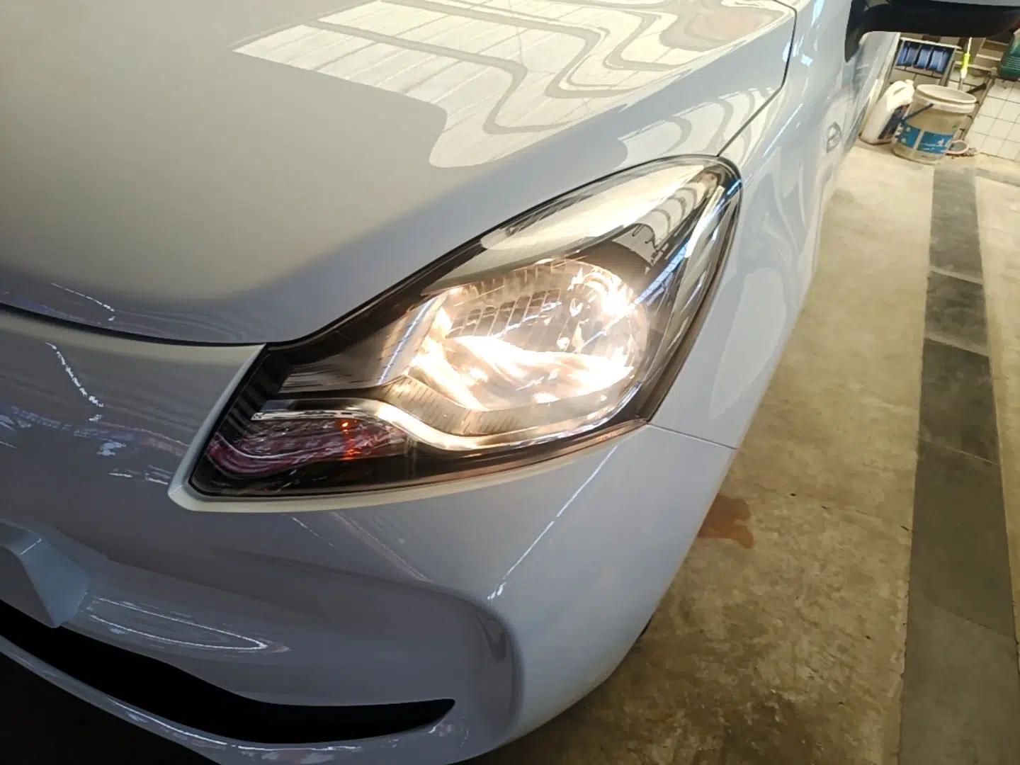 CHANGAN Benni E-Star 2021 National Edition Colorful Version Lithium Iron Phosphate (31.86 kWh) — миниатюра 8