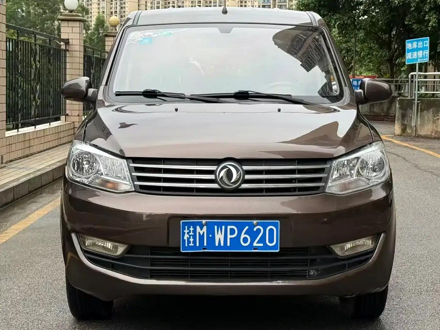 Fengguang 330 2014 Model 1.5L Manual Comfort Edition DK15-02 — миниатюра 2