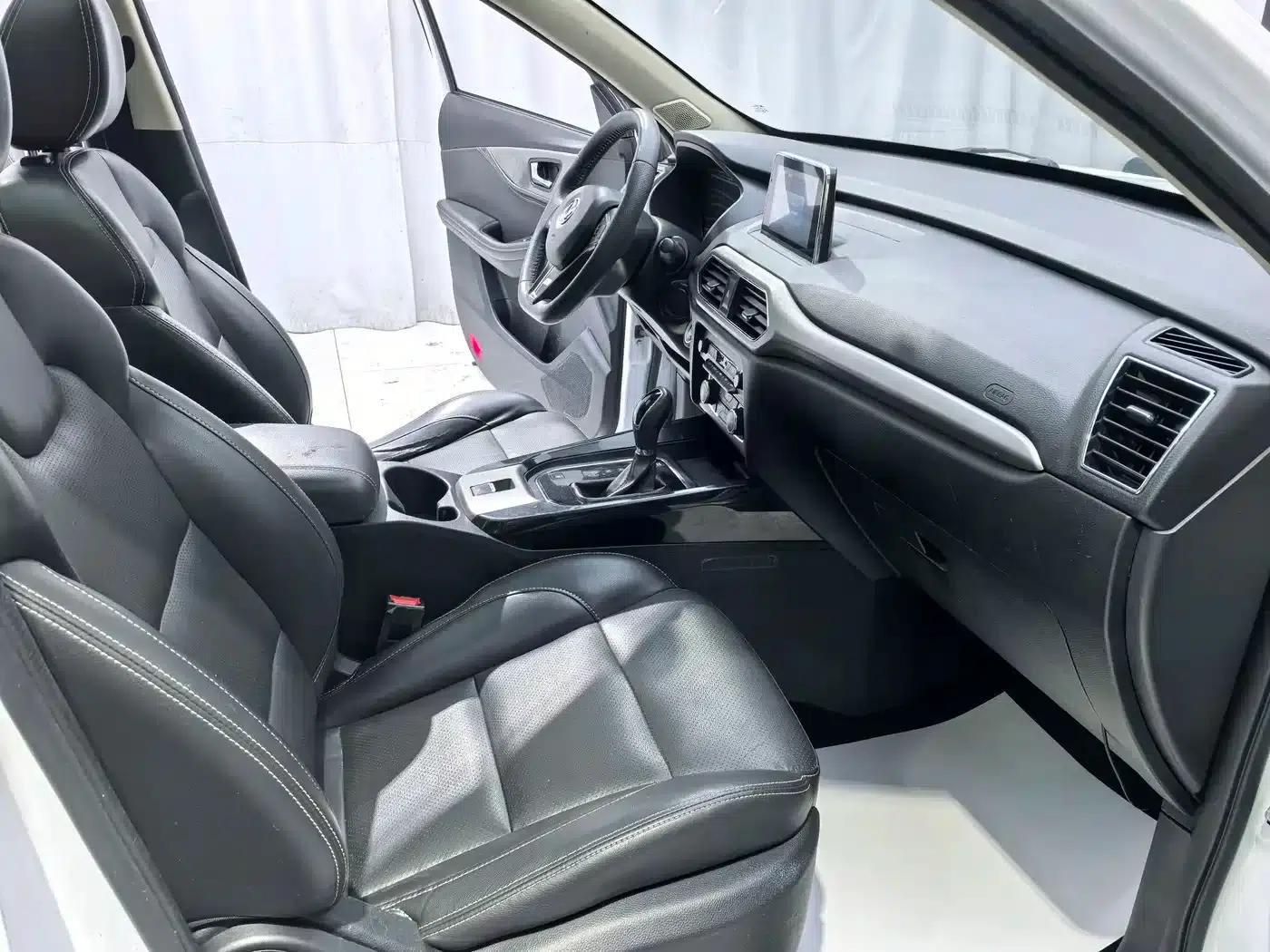 Fengguang S560 2018 Model 1.8L CVT Premium — миниатюра 8