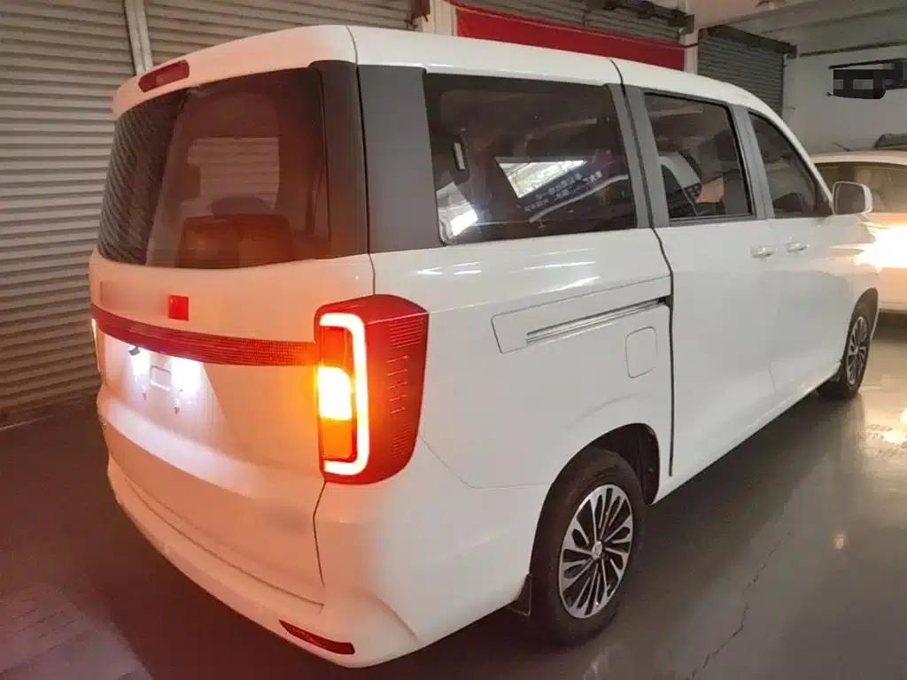 Fengguang 380 2022 Model 1.5L Comfort Passenger Bus (Leaf Spring) 7 Seats — миниатюра 7