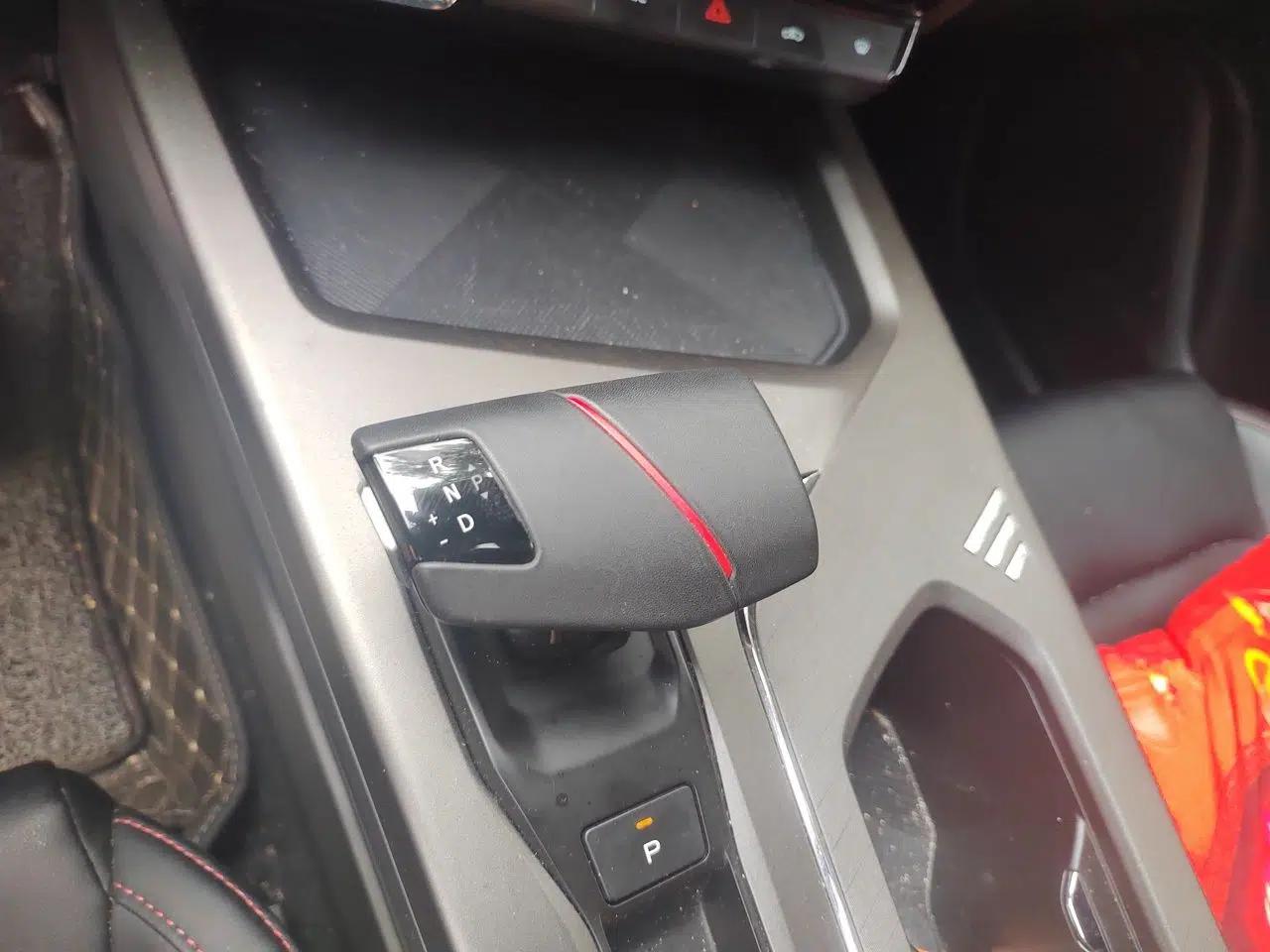 CHANGAN X5 PLUS 2025 1.5T DCT Pioneer Edition — миниатюра 14