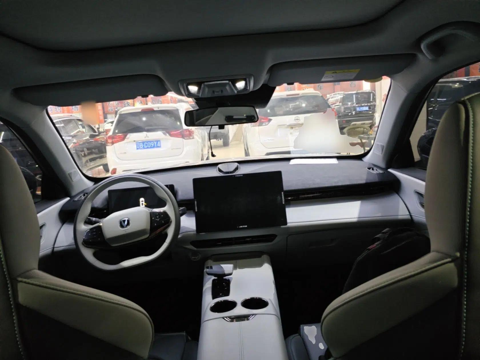 CHANGAN UNI-Z New Energy 2024 Blue Whale Smart Electric iDD 125km Excellence Model — миниатюра 12