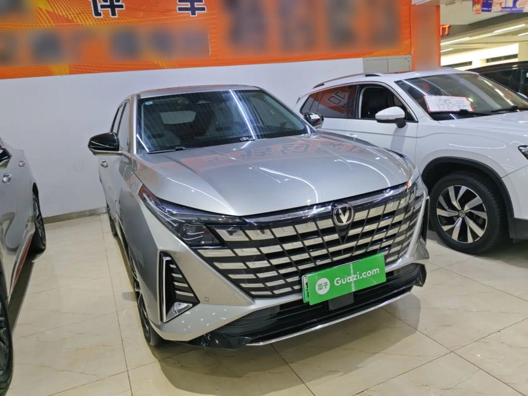 CHANGAN UNI-Z New Energy 2024 Blue Whale Smart Electric iDD 125km Excellence Model — миниатюра 3